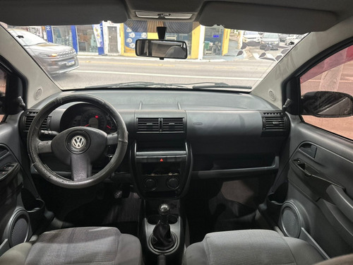 Volkswagen Fox 1.6 Plus Total Flex 5p