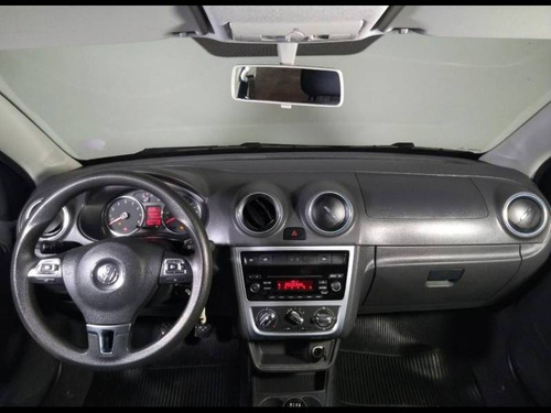 Volkswagen Voyage 1.6 Vht Comfortline (flex) Gnv