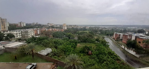 Imagen 3 de 14 de Apartamento El Encanto Villa Central Puerto Ordaz