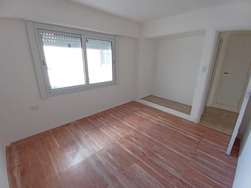 Imagen 10 de 15 de Oportunidad! Venta Dpto 2 Amb Reciclado. Macrocentro