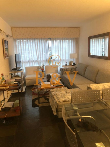 Imagen 10 de 12 de Departamento De 1 Dormitorio En Torre Del Plata Ii, Playa Brava