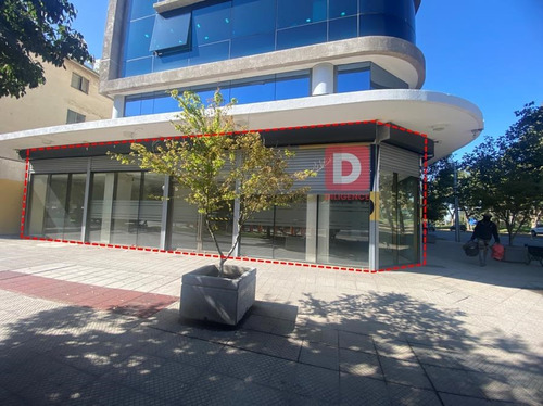 Local Comercial En Arriendo En Providencia, 159 Uf