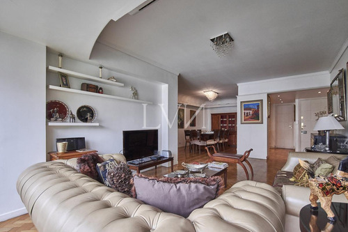 Venta Departamento 4 Ambientes Con Dependencia De Servicio - Belgrano R