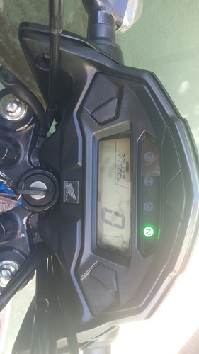 Modelo (ano): 2023 Km: 77.422 Documento: 2025 Preço 14.500,0