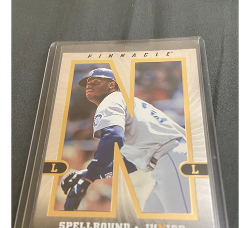  Ken Griffey Jr  Tarjeta Pinnacle Spellbound