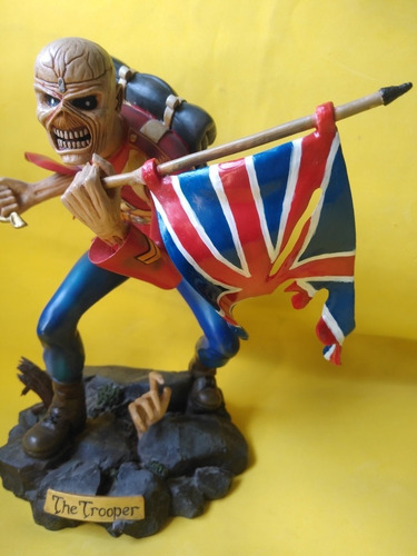 Iron Maiden The Trooper Eddie Figurines 12 Mega Raro Certif (Usado)