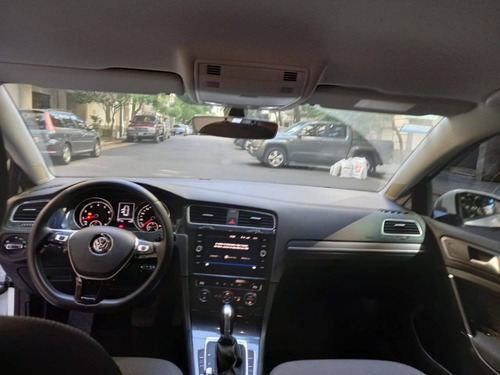Volkswagen Golf Confortline Dsg