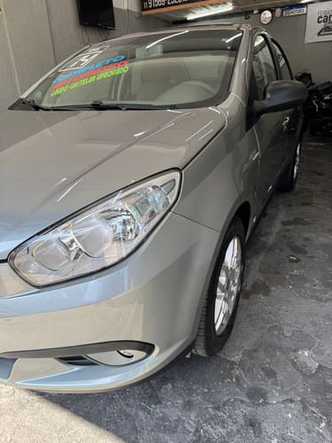 Fiat Grand Siena 1.6 16v Essence Flex Dualogic 4p