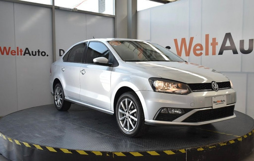 Imagen 1 de 15 de Volkswagen Vento Comfortline Plus L4 1.6l Abs Ba Ac Tm 2020