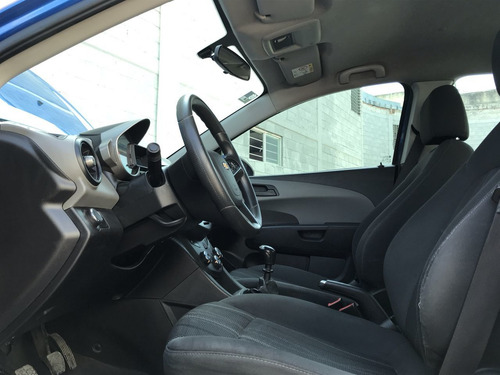Imagen 13 de 15 de Chevrolet Sonic 4 Puertas