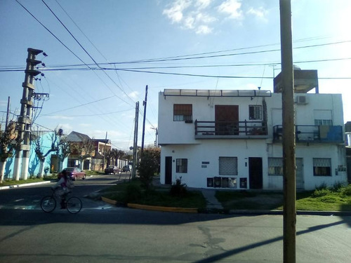 Imagen 3 de 12 de Departamento En Venta En Quilmes Oeste
