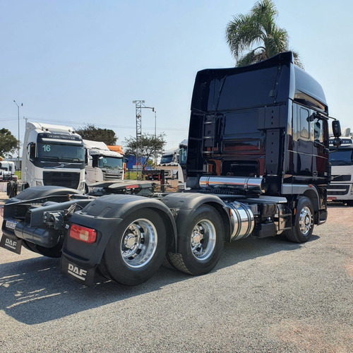 Imagem 4 de 15 de Daf Xf105.460 6x2 Cavalo Trucado 2018 - Teto Alto