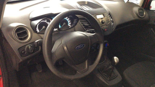 Ford Fiesta Kinetic 5 P S Gnc - 2015 - Rojo