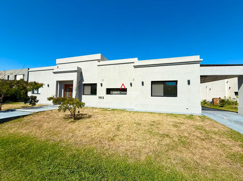 Venta De Casa En Altos De Campo Grande - Pilar