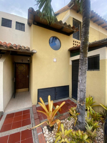 (wt21) Vendo Town House Urb. Cumbres De Monte Alegre, Naguanagua