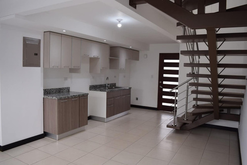 Alquilo Casa En Condominio Avenir, Santo Domingo Heredia, Cuenta Con Piscina, Gimnasio, Salón Fiestas, Co-working, Infantiles, Zonas Verdes