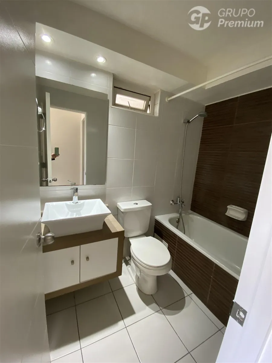 Imagen 4 de 7 de Departamento En Arriendo De 2 Dorm. En Santiago