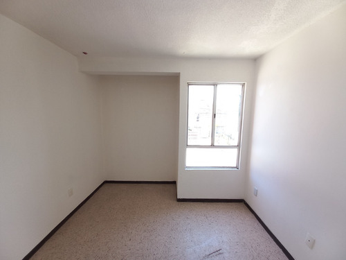 Excelente Casa En Venta En Los Heroes Tecamac