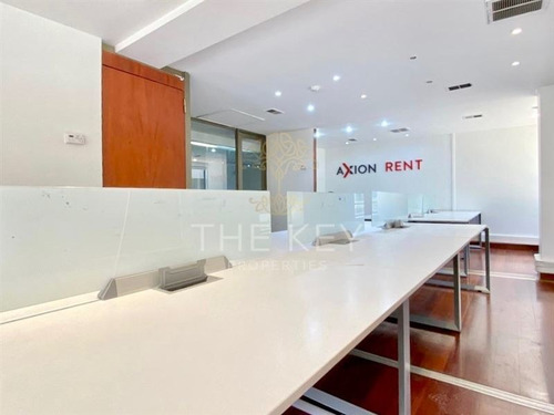 Imagen 13 de 24 de Oficina Arriendo 14 Espacios De Trabajo - El Golf Las Condes