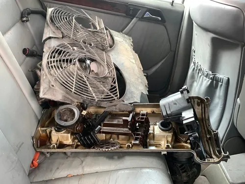 Mercedes Benz E-420, 1994 Descompuesto.