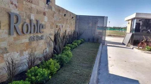 Casa En Venta - 2 Dormitorios 2 Baños - Cochera - 280mts2 - Manuel B. Gonnet