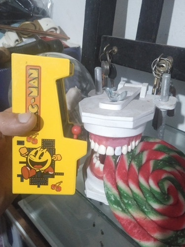 Imagen 2 de 7 de Mini Pacman Arcade 15 Cm Altura - Original - No Hay Más!!