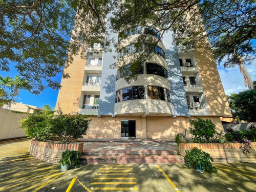 Tibisay Rojas Vende Apartamento En Residencias Magnolia Plaza. Urbanizaci`pn Mañongo   Cod. 214944