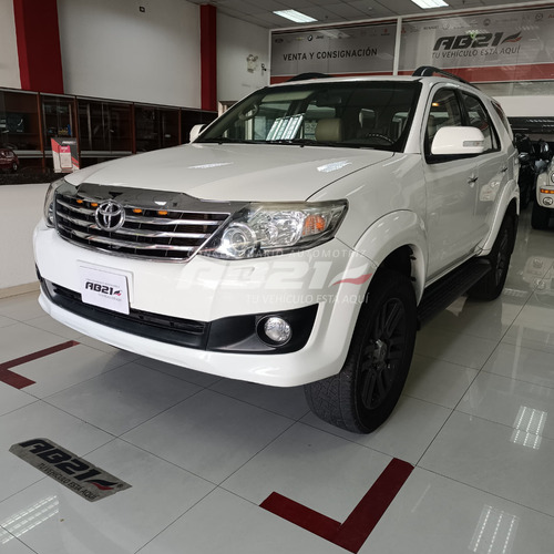 Toyota  Fortuner  Sr