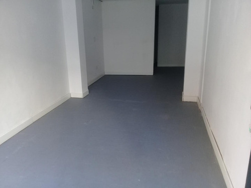 Alquiler. Local Comercial. Quilmes Centro.