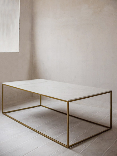 Imagen 4 de 10 de Mesa Ratona Auxiliar Simil Marmol Y Hierro Estilo Minimal