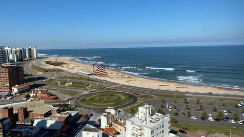 Imagen 10 de 30 de Apto De 3 Dormitorios 3 Baños Con Una Vista Muy Buena A Playa Mansa Y Brava - Consulte Por Alquiler De Verano - Punta Del Este Peninsula