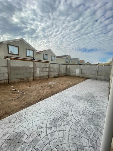 Se Arrienda Casa Nueva Aislada 3d+3b Cond. Sta Herminia Iii