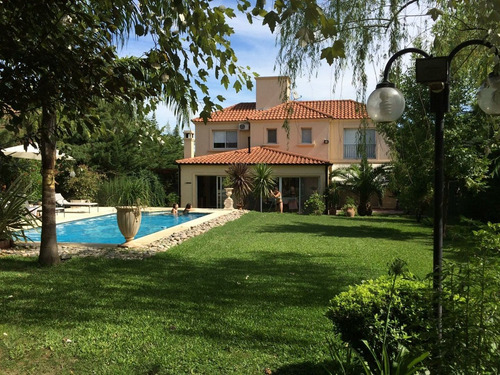 Imagen 5 de 19 de Casa En Venta En Valle Claro, Benavidez, Tigre