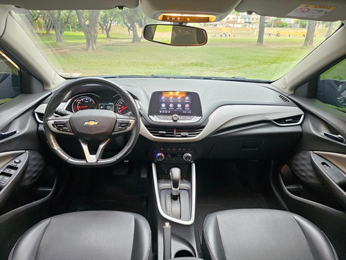 Chevrolet Onix plus 1.0 Lt 4p