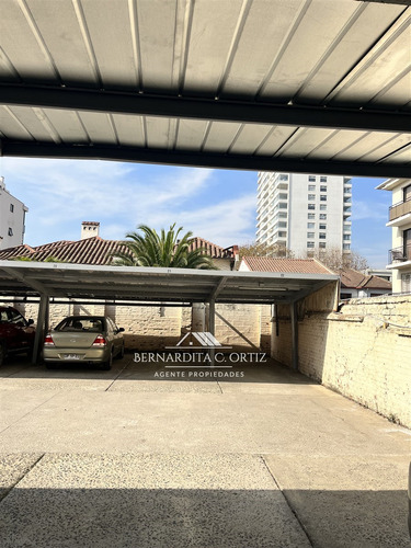Venta Estacionamiento Techado Seguro En Corazón De Viña