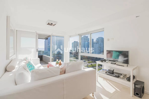 Alquiler Apartamento Tres Dormitorios Punta Del Este Edificio Torre Del Mar