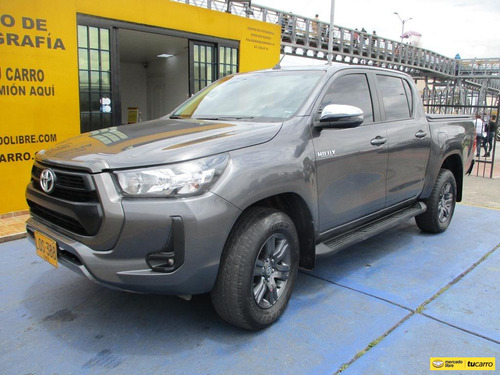 Toyota Hilux Doblecabina 4x4 2400cc Mt Aa