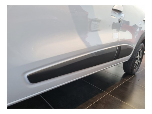 Imagen 8 de 23 de Renault Kwid Outsider 1.0 2023 0km