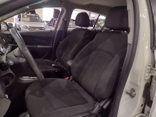 Imagem 8 de 14 de Chevrolet Cruze Cruze Hb Sport Lt 1.8 16v Flexp. 5p Mec Fle