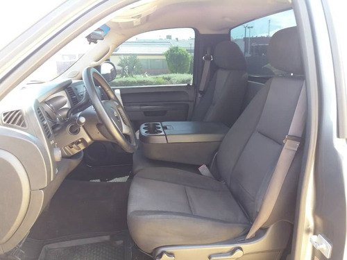 Imagen 10 de 14 de Chevrolet Silverado Lt 4x4