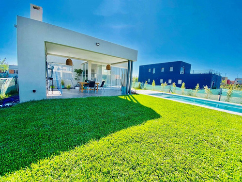 Imagen 21 de 30 de Casa En Venta Ubicado En Vila Marina I, Villanueva, Tigre