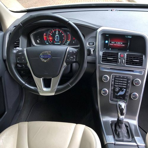 Volvo Xc60 2.0 T5 Dynamic Fwd Turbo Gasolina 4p Automático