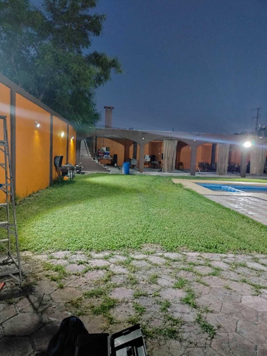Quinta Para Eventos Con Uso De Suelo Comercial En Guadalupe!
