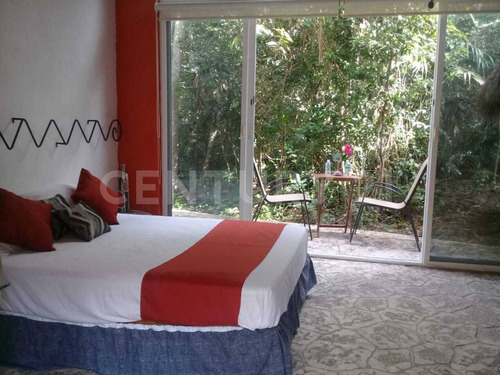 Terreno Con Villa Y Cenote En Ruta De Los Cenotes, Puerto Morelos
