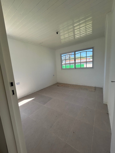 Casa De 3 Ambientes En Pueblo Chico, Cañuelas