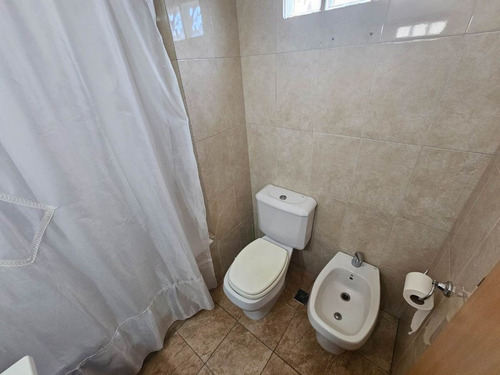 Venta Departamento 4 Ambientes Balcon Cochera
