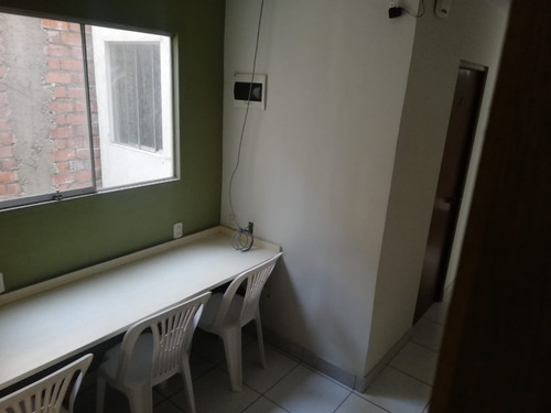 Habitación Para Caballeros Baño Compartido En La Campiña Upn