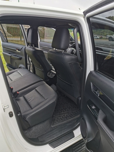 Toyota Hilux 2.8 Cd Srx 177cv 4x4 At 2019