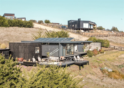 Casa En Venta En Pichilemu, Con Gran Vista Al Mar