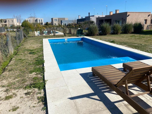 Imagen 9 de 10 de Casa En Venta En El Complejo Villa Nueva - San Rafael